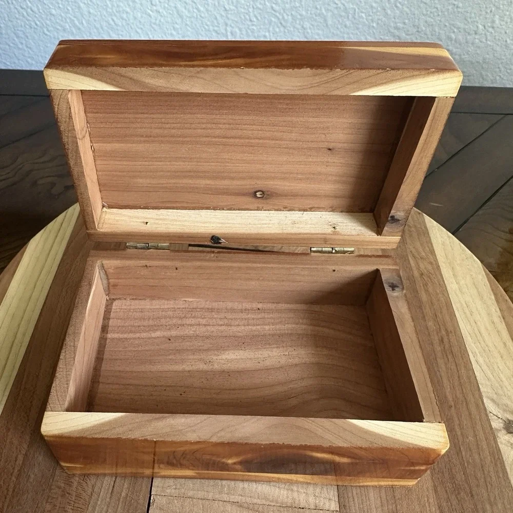 Vintage USA Artisan Cedar Trinket Jewelry Box 5x3 Inch Handcrafted Floral Design